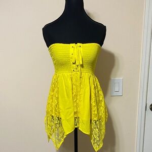 VENUS Yellow Strapless Lace Tunic